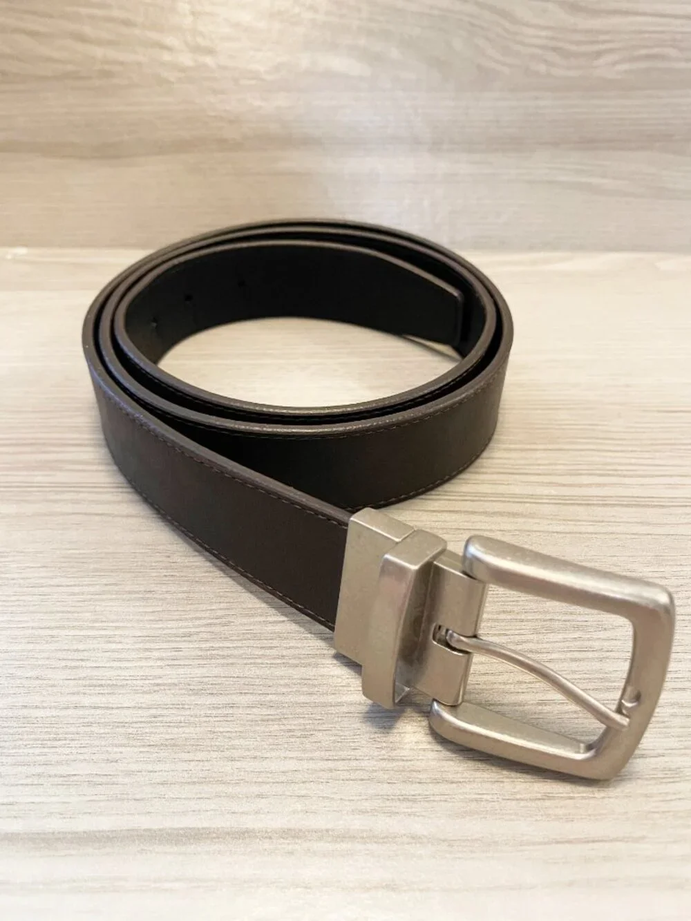Genuine Leather Brown Belt Silver Buckle Size 42 Reversible Classic Dress Belt